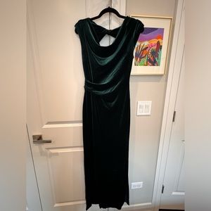 Vince Camuto Twist Back Velvet Gown Hunter Green Size 6